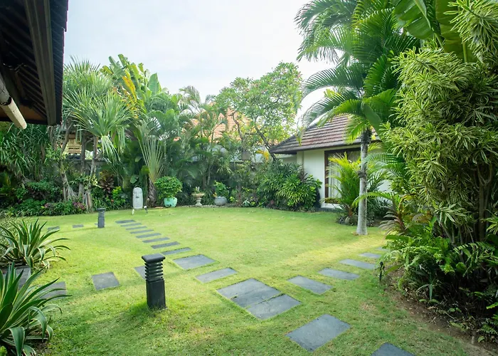 Spacious 4br Private Estate W-big Garden And Pool * Seminyak (Bali)