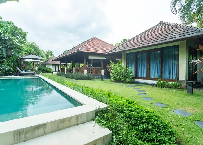 Spacious 4br Private Estate W-big Garden And Pool