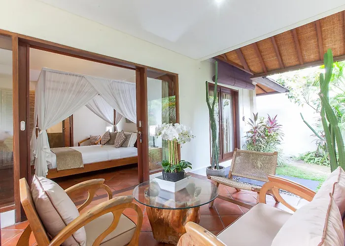 Spacious 4br Private Estate W-big Garden And Pool * Seminyak (Bali)