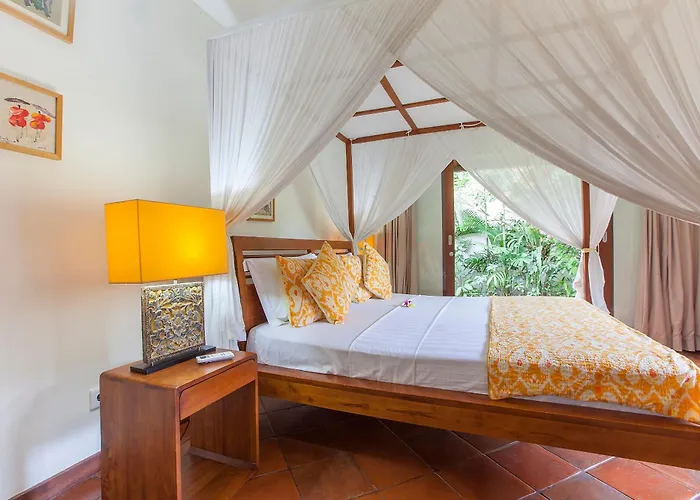 Spacious 4br Private Estate W-big Garden And Pool