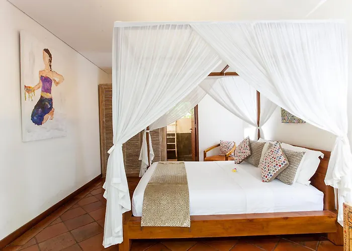 Villa Spacious 4br Private Estate W-big Garden And Pool *