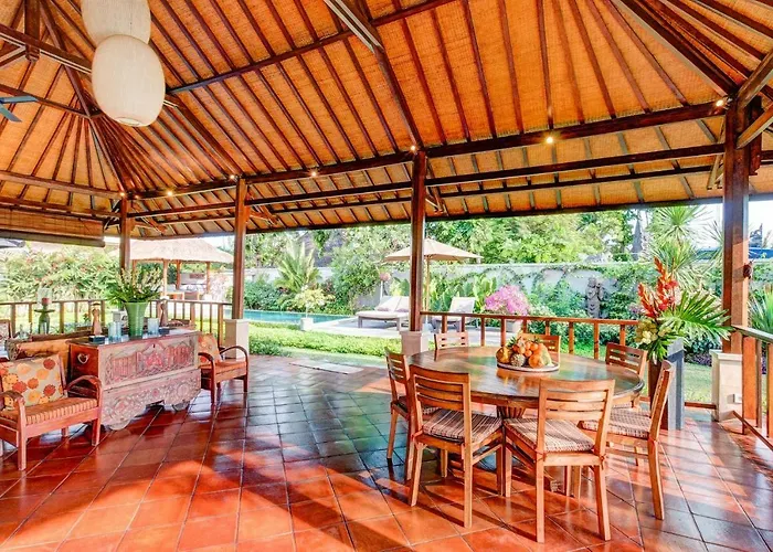 Spacious 4br Private Estate W-big Garden And Pool *